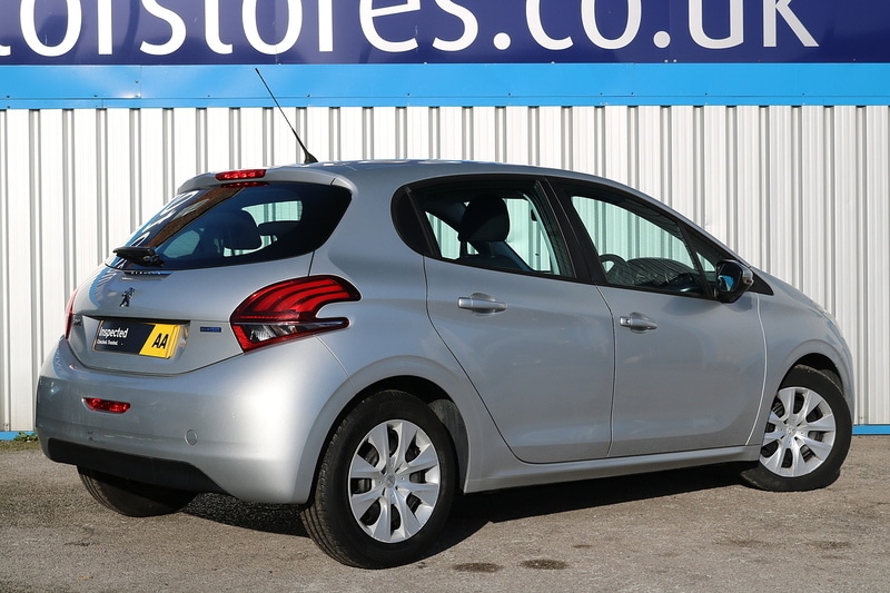 Used Peugeot 208 2015 for sale - 75427406: Photo 9