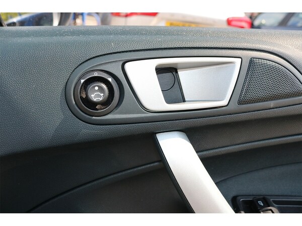 Used Ford Fiesta 2012 for sale - 74538002: Photo 15