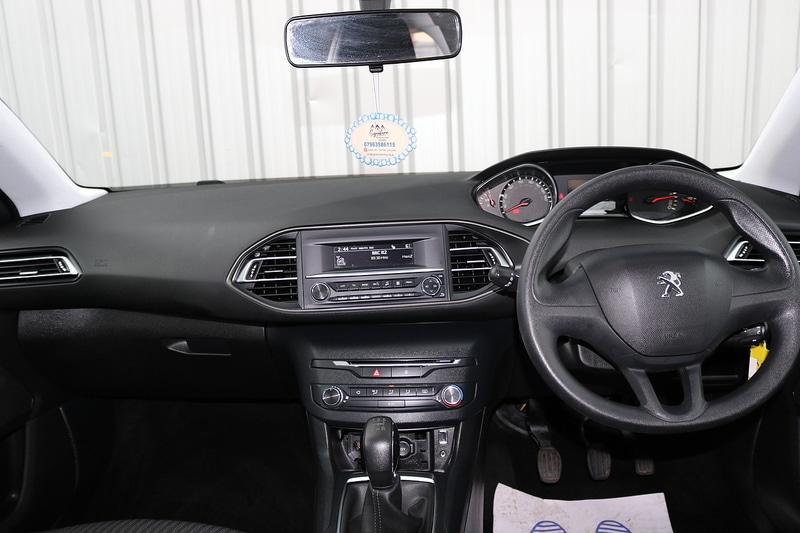 Used Peugeot 308 2017 for sale - 76821315: Photo 19