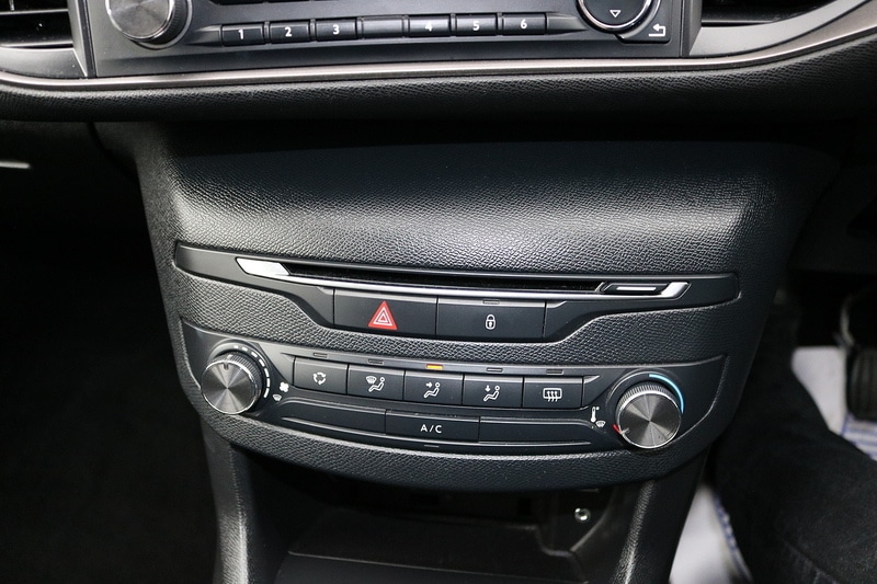 Used Peugeot 308 2017 for sale - 76821315: Photo 29