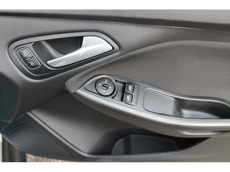 Used Ford Focus 2015 for sale - 74265777: Photo 32