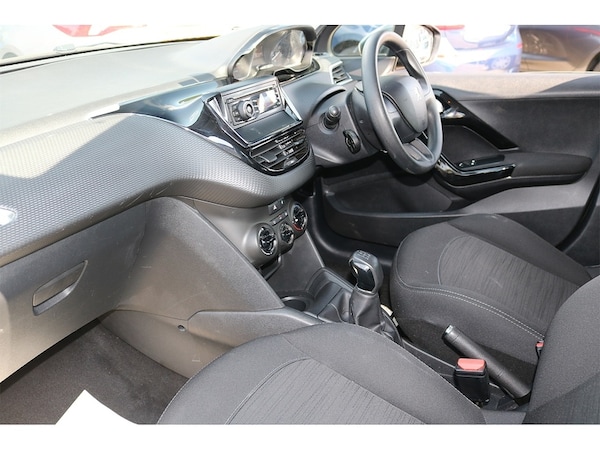 Used Peugeot 208 2016 for sale - 74265555: Photo 14