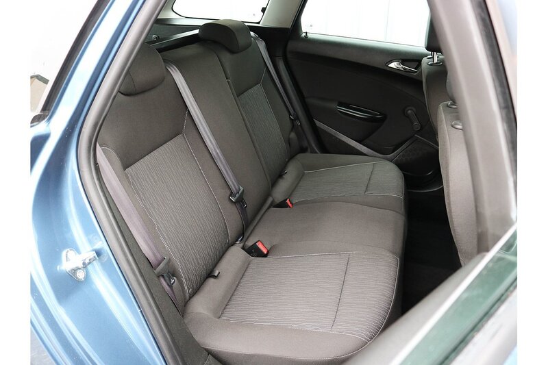 Used Vauxhall Astra 2012 for sale - 76821318: Photo 9