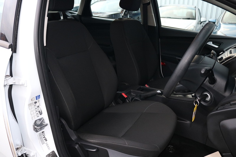 Used Ford Focus 2015 for sale - 74265765: Photo 12