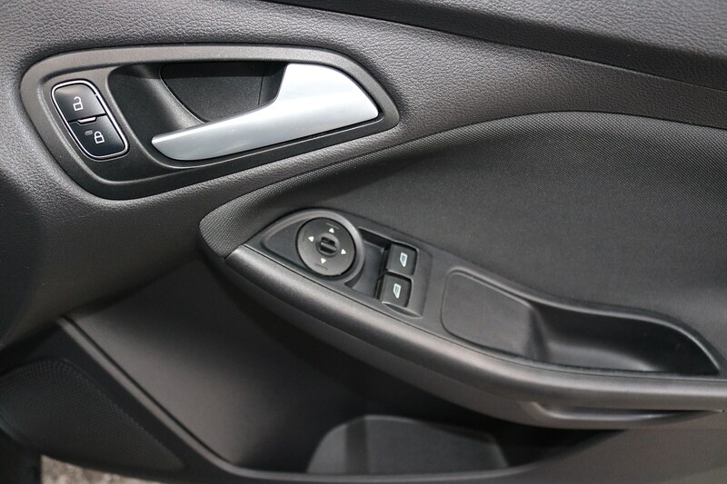 Used Ford Focus 2015 for sale - 74265765: Photo 31