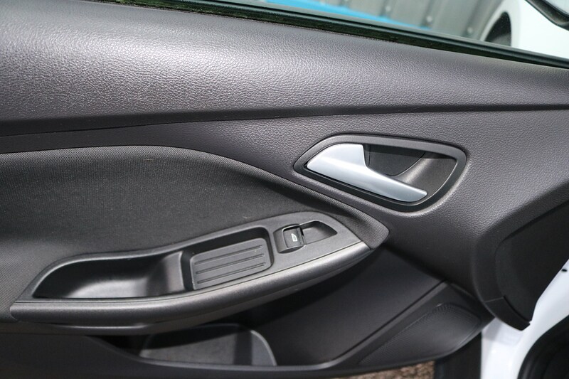 Used Ford Focus 2015 for sale - 74265765: Photo 33