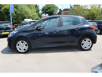 Used Peugeot 208 2019 for sale - 74449617: Photo