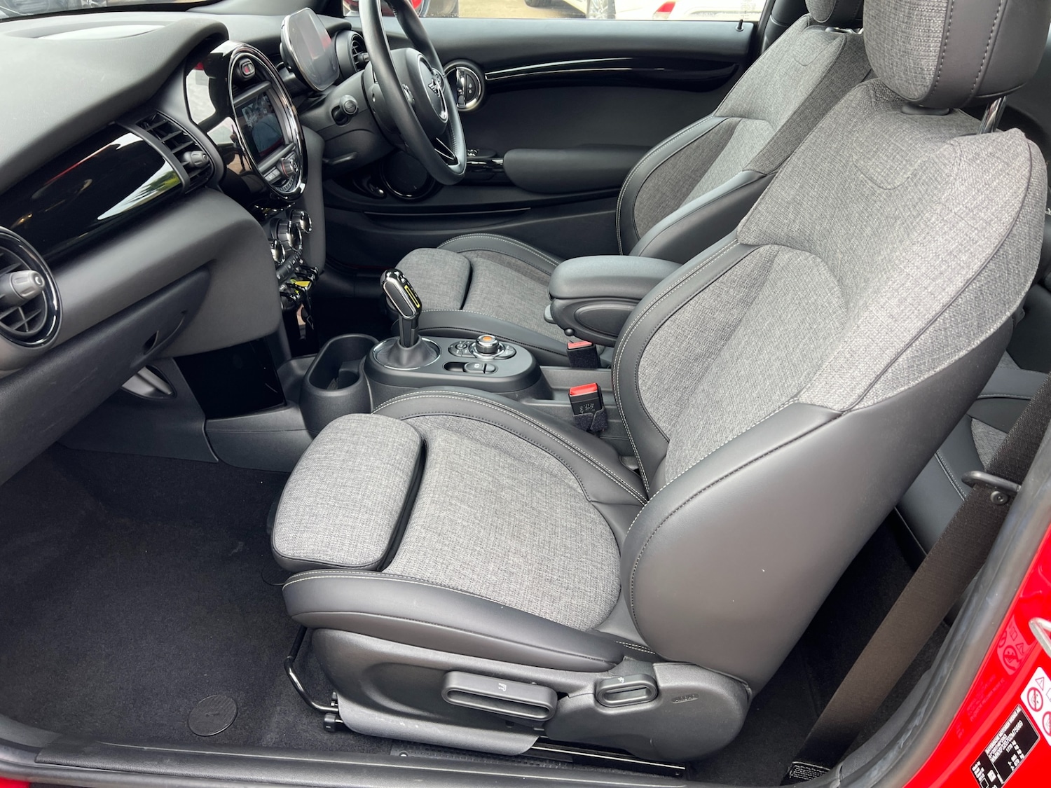 Used MINI Hatch 2020 for sale - 77997558: Photo 11