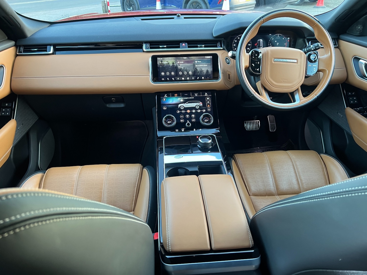 Used Land Rover Range Rover Velar 2019 for sale - 76518477: Photo 2