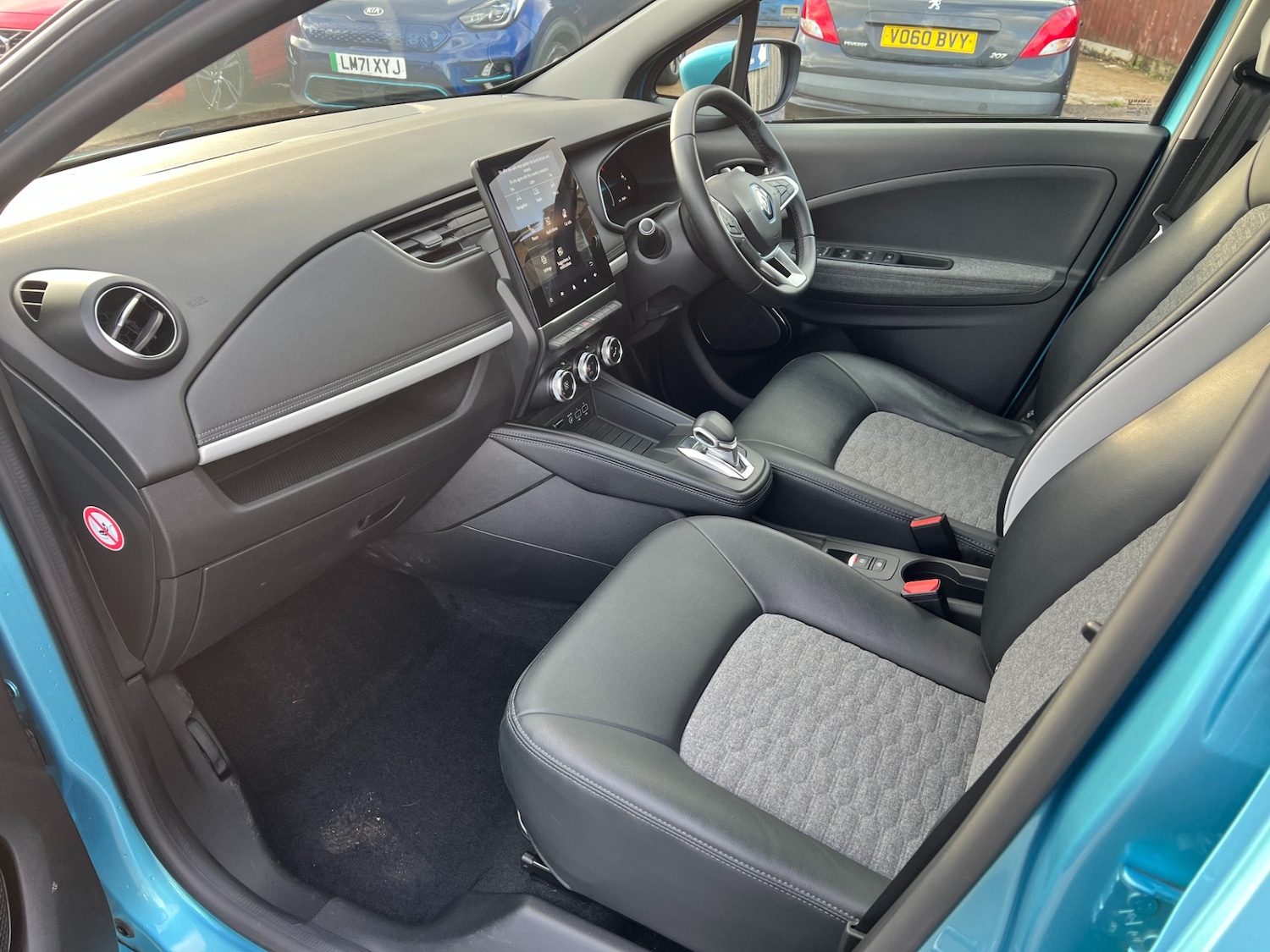 Used Renault Zoe 2020 for sale - 76669274: Photo 11