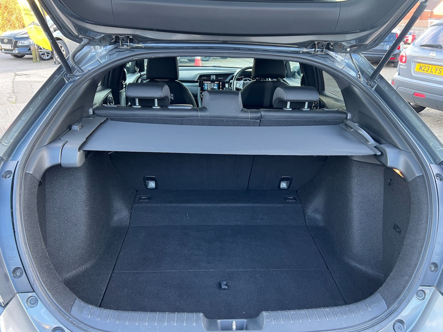 Used Honda Civic 2019 for sale - 77890197: Photo 43