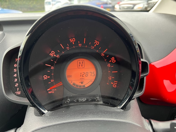 Used Toyota AYGO 2015 for sale - 76272726: Photo 22