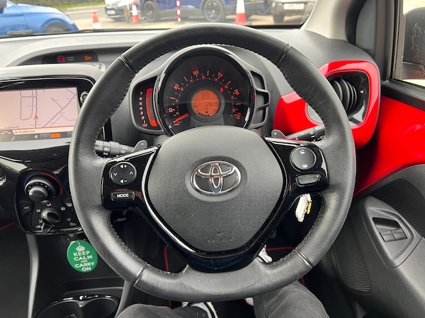 Used Toyota AYGO 2015 for sale - 76272726: Photo 23