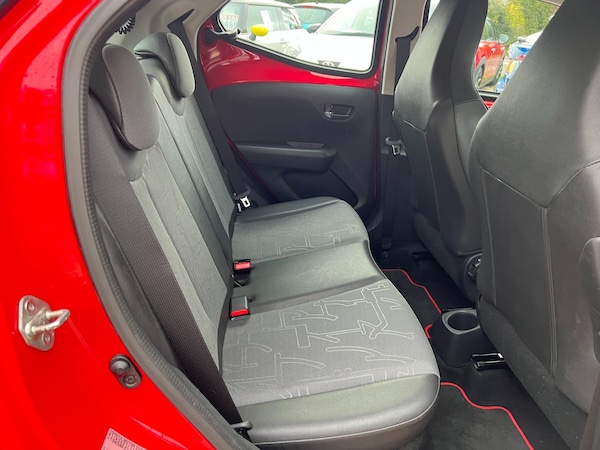 Used Toyota AYGO 2015 for sale - 76272726: Photo 35