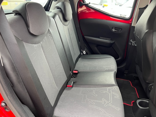Used Toyota AYGO 2015 for sale - 76272726: Photo 36