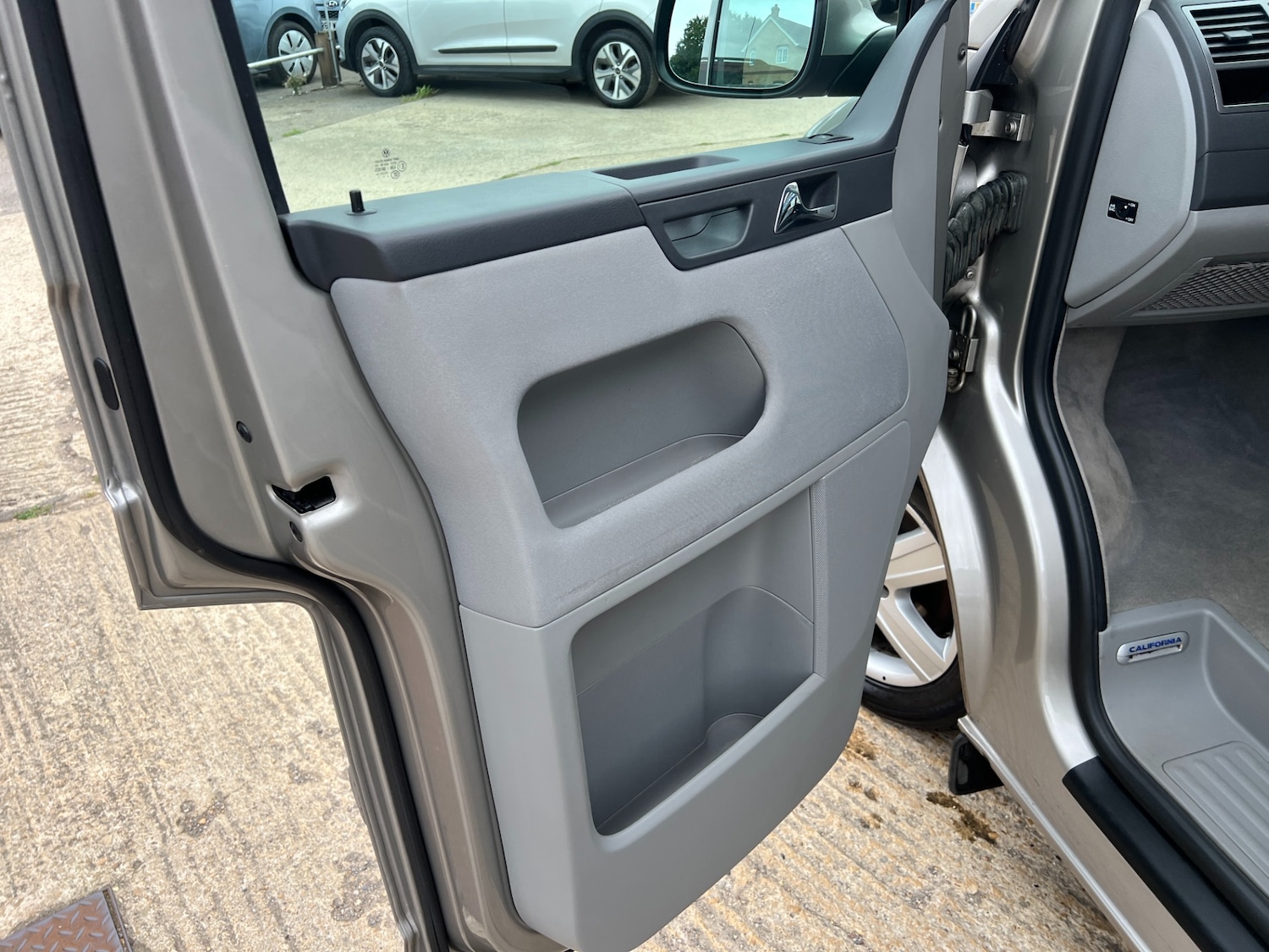 Used Volkswagen California 2015 for sale - 76383298: Photo 14