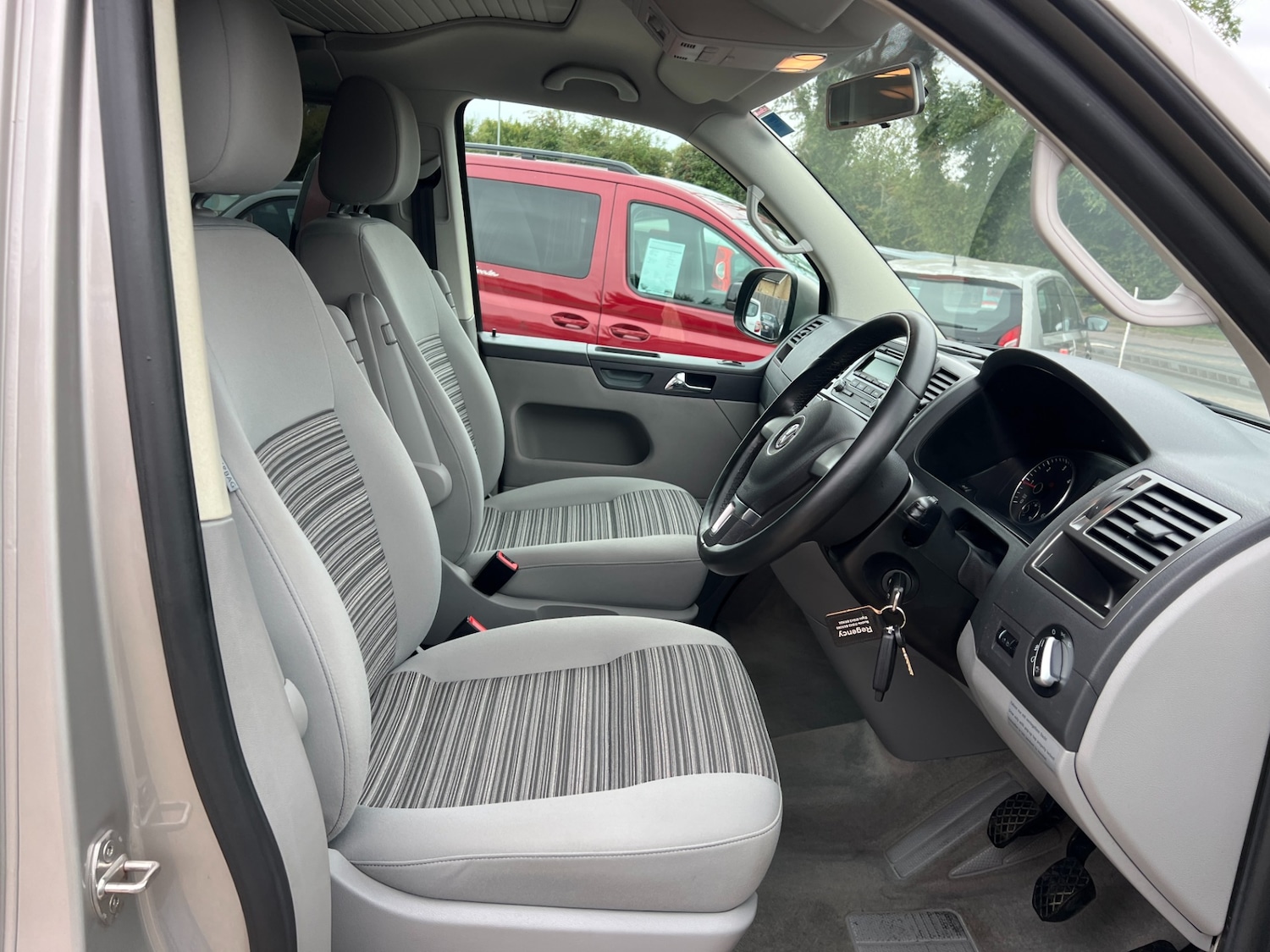 Used Volkswagen California 2015 for sale - 76383298: Photo 25