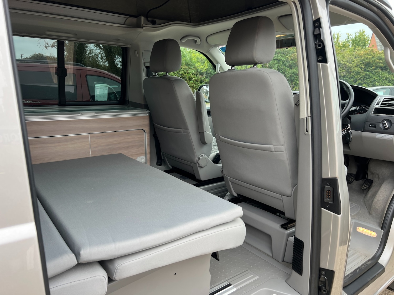 Used Volkswagen California 2015 for sale - 76383298: Photo 56