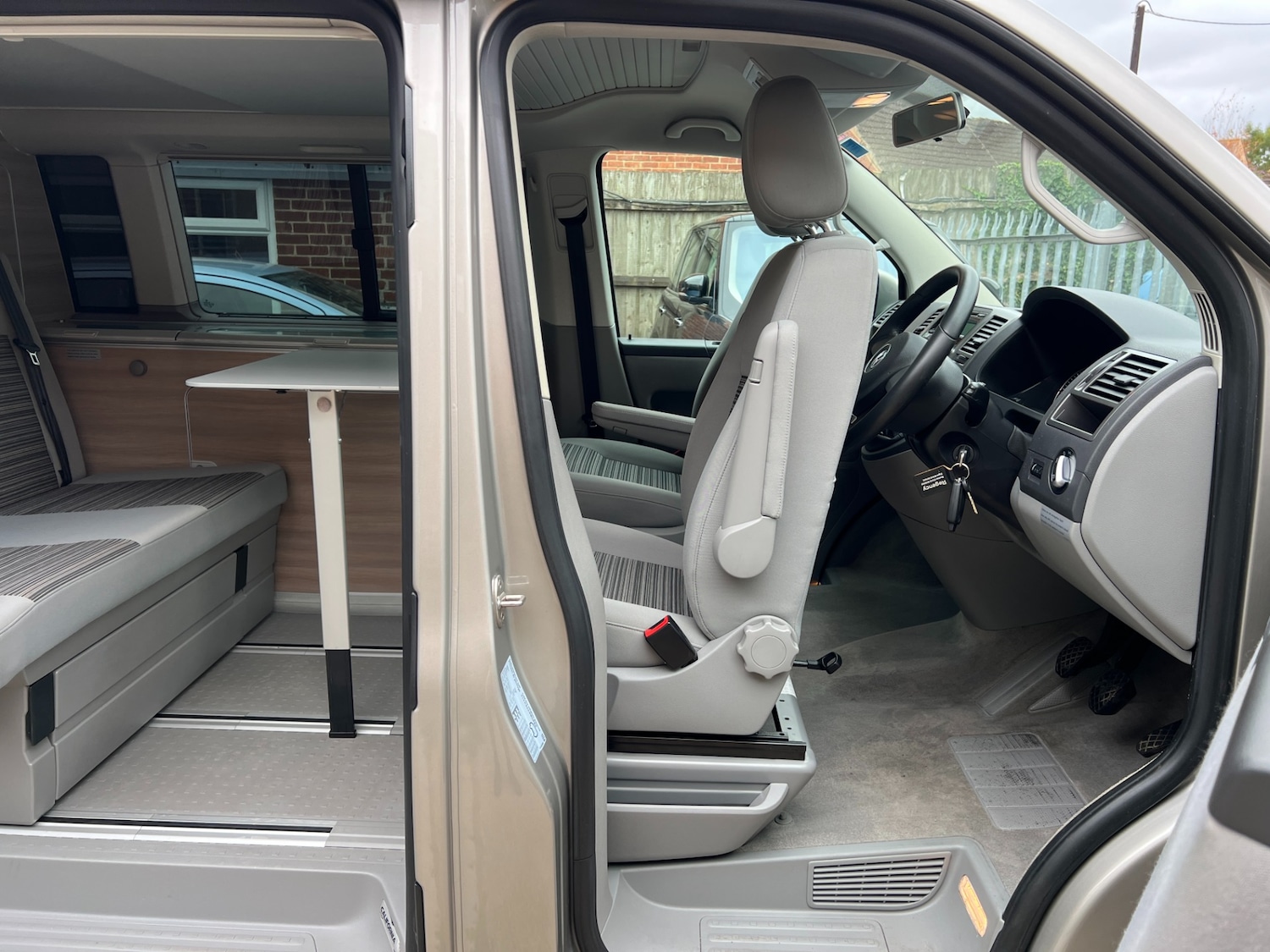 Used Volkswagen California 2015 for sale - 76383298: Photo 69