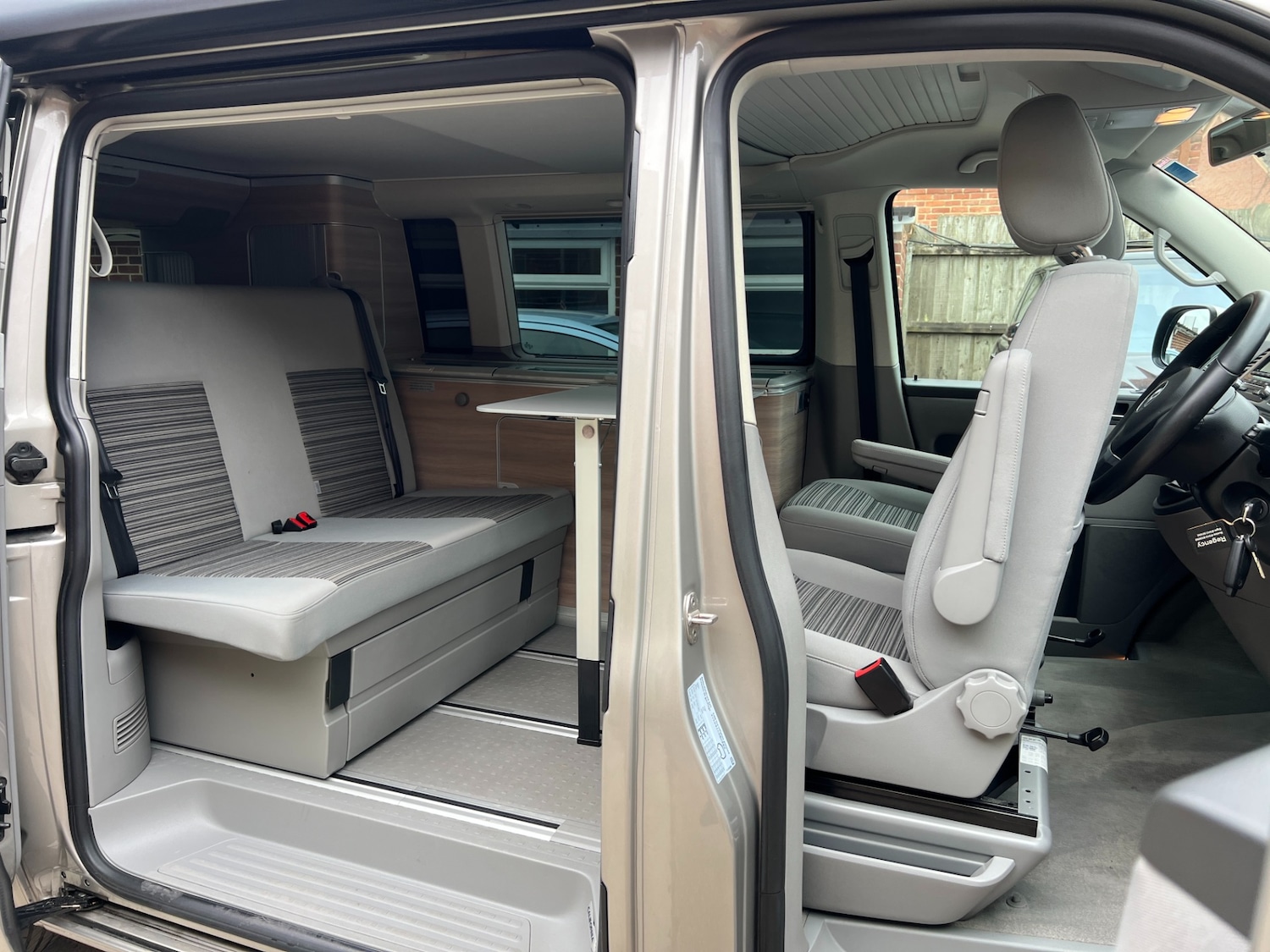 Used Volkswagen California 2015 for sale - 76383298: Photo 70