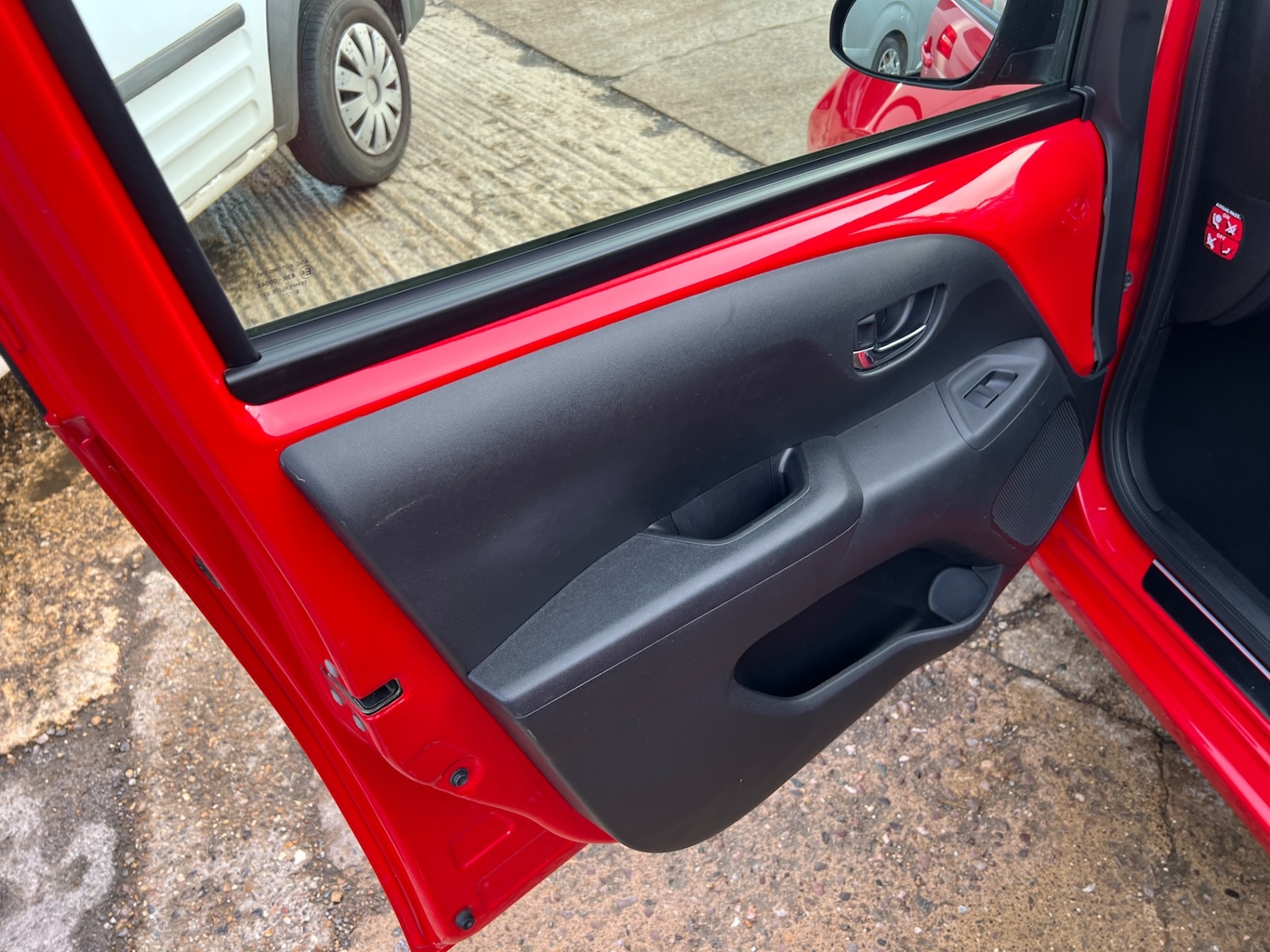 Used Toyota AYGO 2020 for sale - 77245877: Photo 25