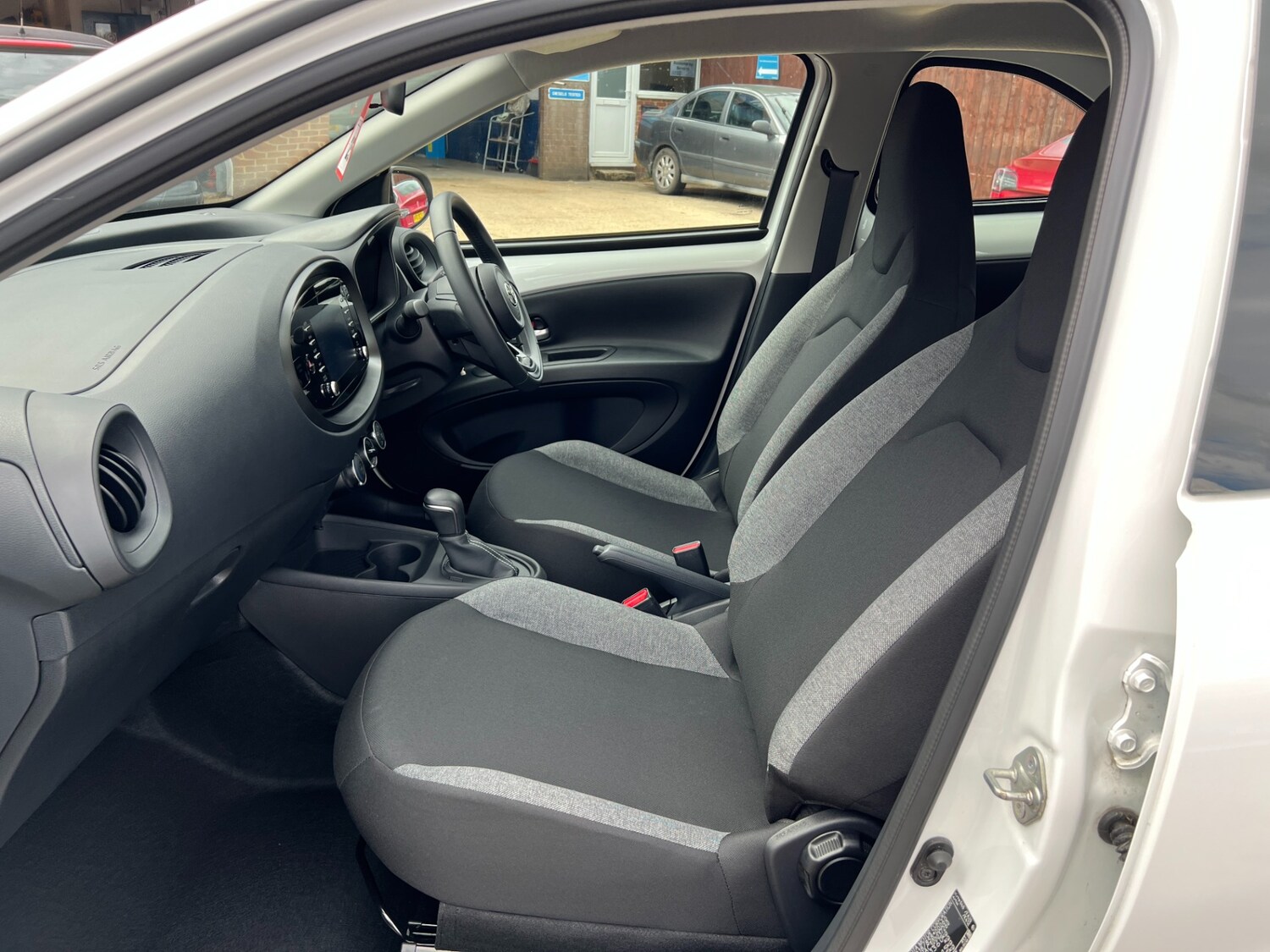 Used Toyota Aygo X 2022 for sale - 77997629: Photo 11