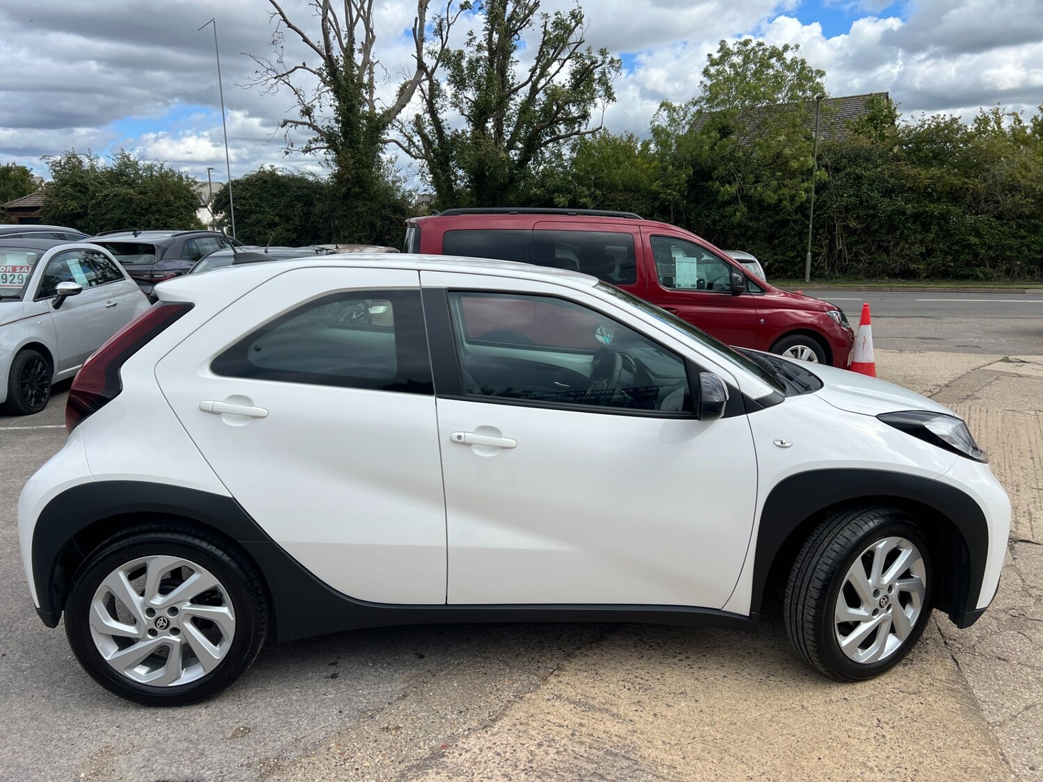 Used Toyota Aygo X 2022 for sale - 77997629: Photo 8