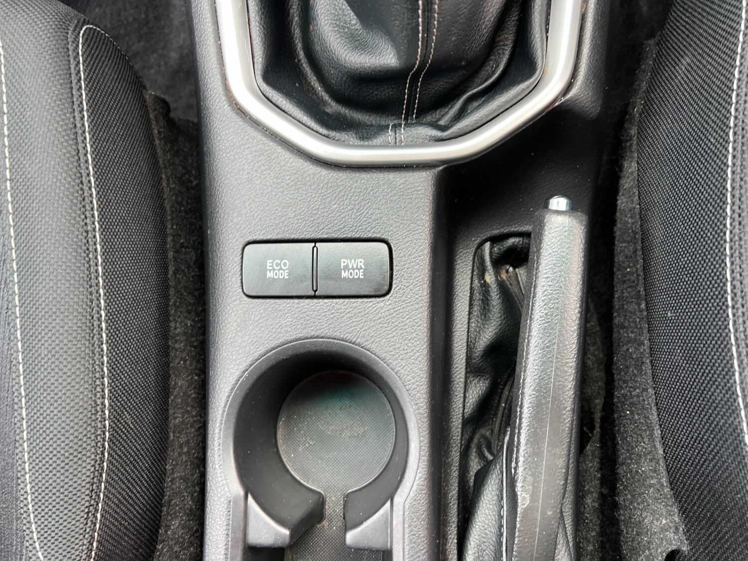 Used Toyota Hilux 2020 for sale - 76381904: Photo 29