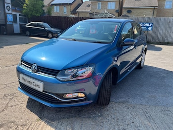 Used Volkswagen Polo 2015 for sale - 79165320: Photo
