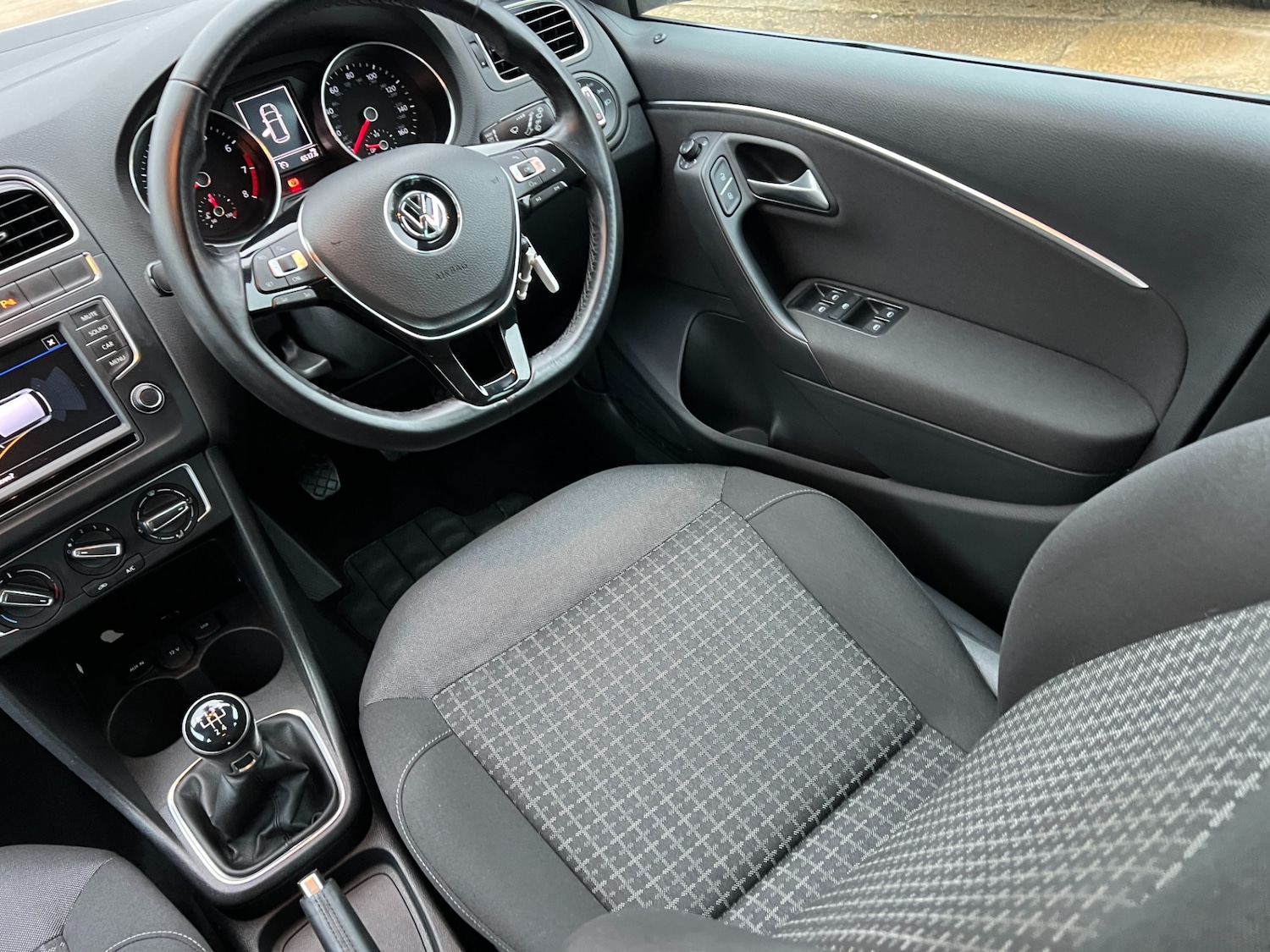 Used Volkswagen Polo 2017 for sale - 77196508: Photo 15