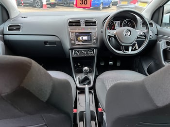 Used Volkswagen Polo 2017 for sale - 77196508: Photo