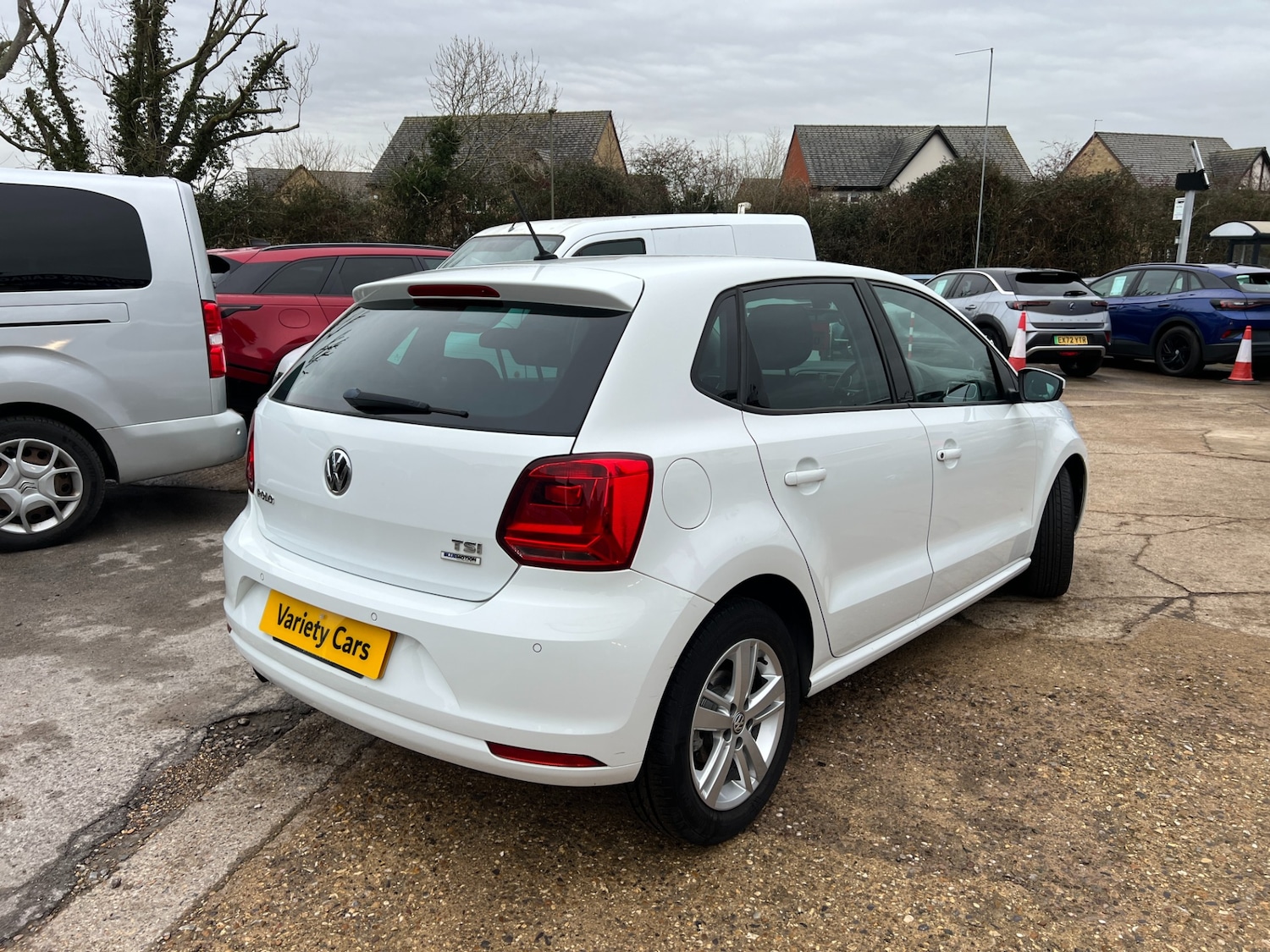 Used Volkswagen Polo 2017 for sale - 77196508: Photo 3