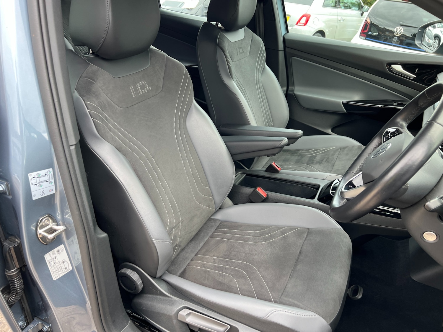 Used Volkswagen ID.4 2023 for sale - 77055133: Photo 37