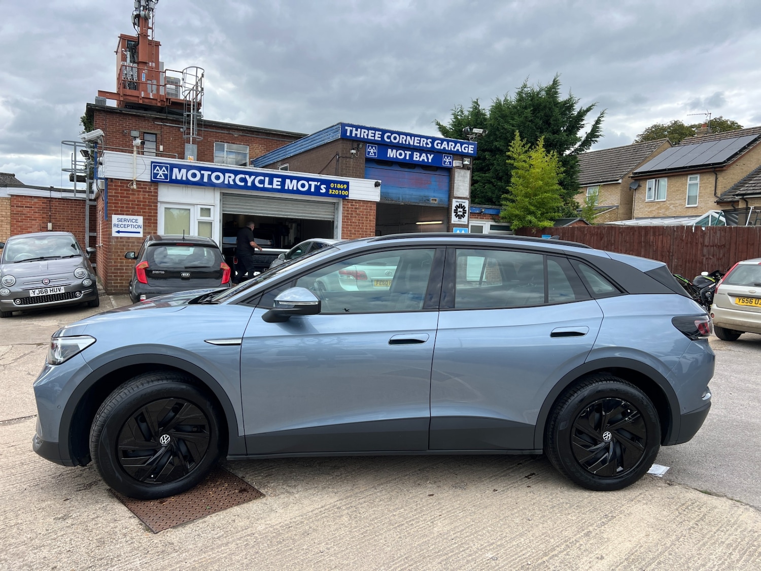 Used Volkswagen ID.4 2023 for sale - 77055133: Photo 4