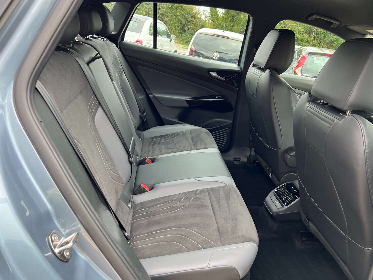 Used Volkswagen ID.4 2023 for sale - 77055133: Photo 40