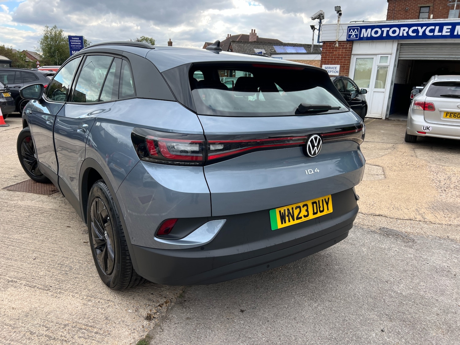 Used Volkswagen ID.4 2023 for sale - 77055133: Photo 5