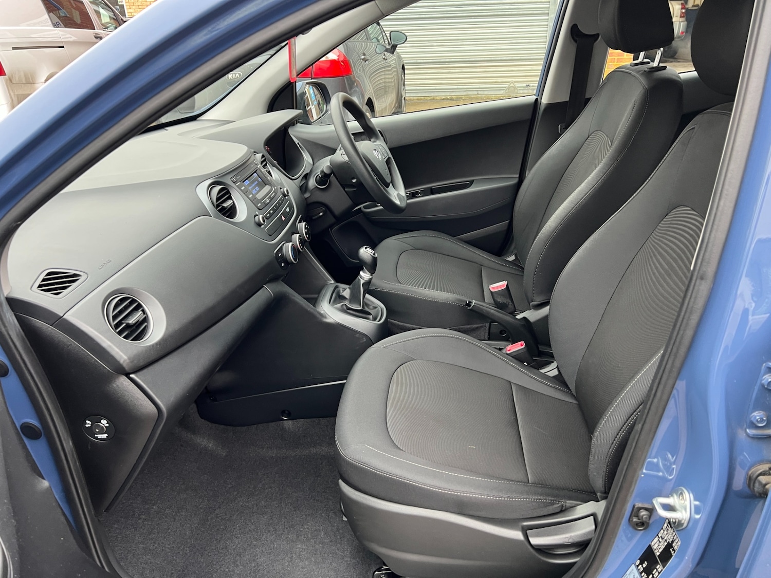 Used Hyundai i10 2017 for sale - 76640448: Photo 12