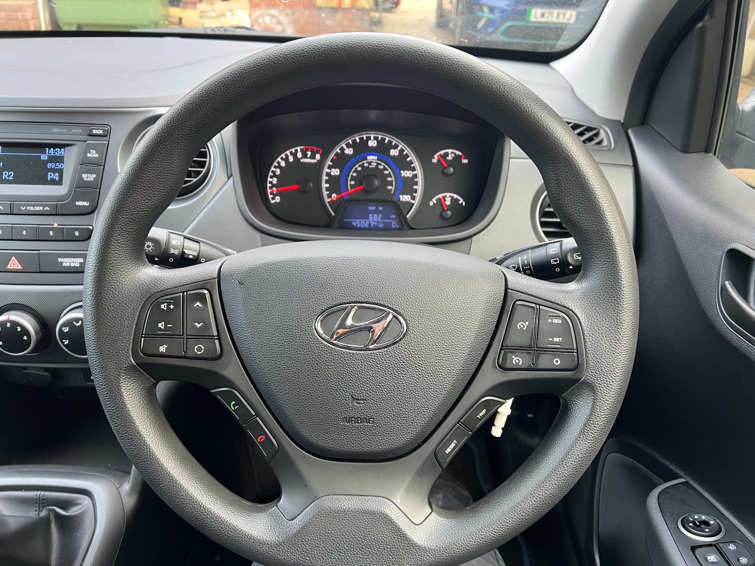 Used Hyundai i10 2017 for sale - 76640448: Photo 20