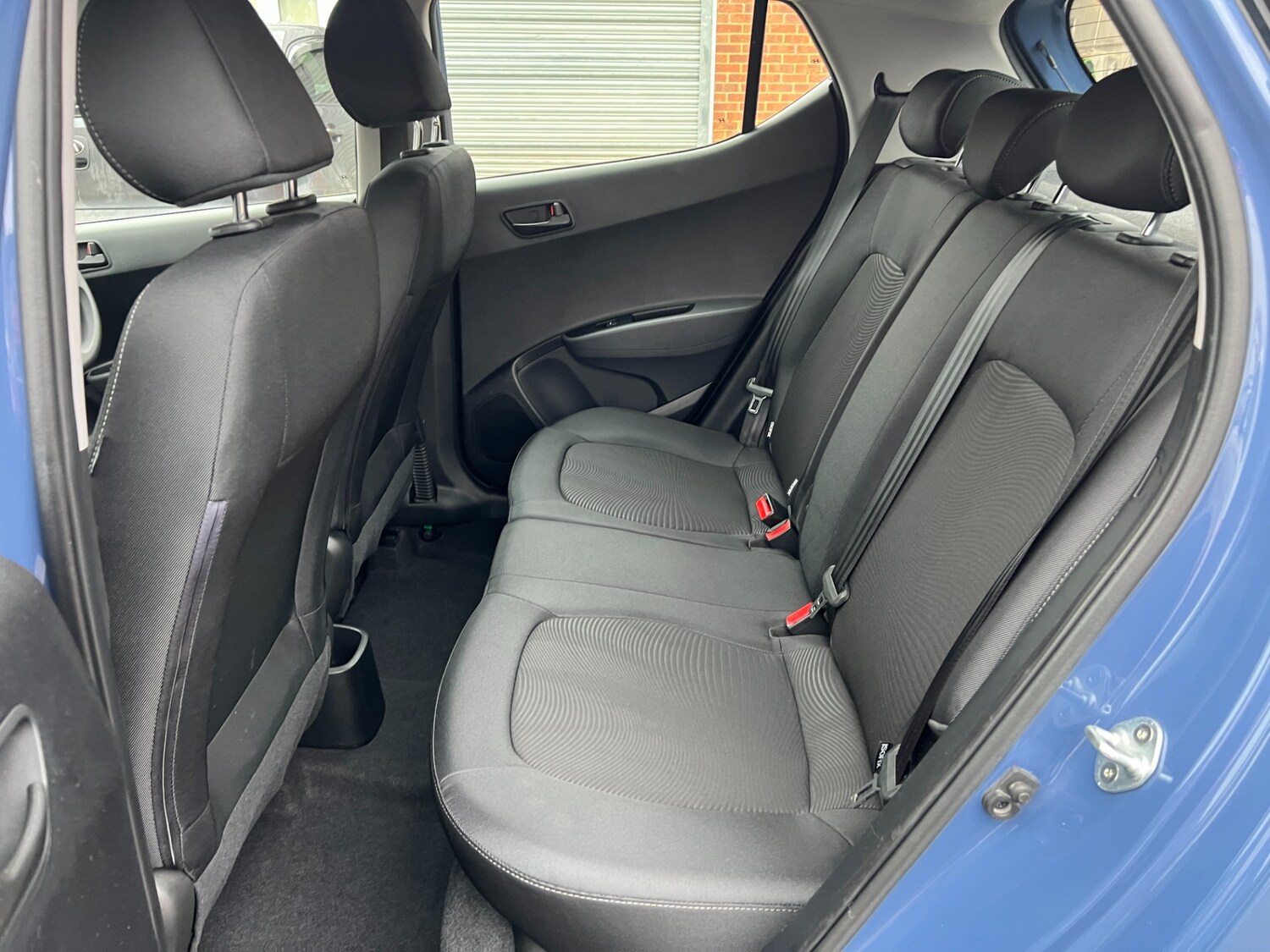 Used Hyundai i10 2017 for sale - 76640448: Photo 34