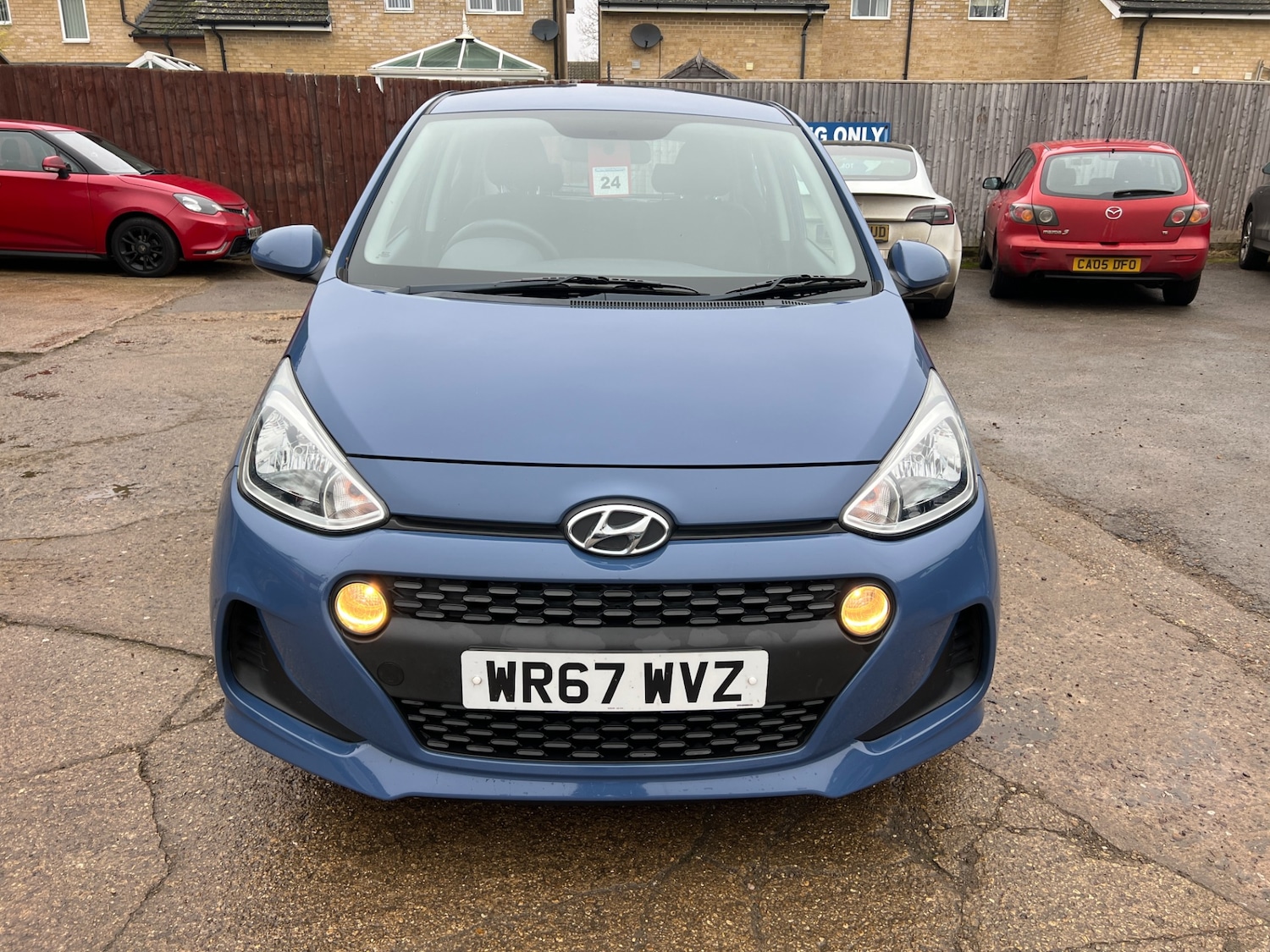 Used Hyundai i10 2017 for sale - 76640448: Photo 4
