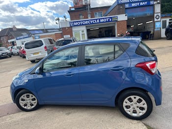 Used Hyundai i10 2015 for sale - 79705441: Photo