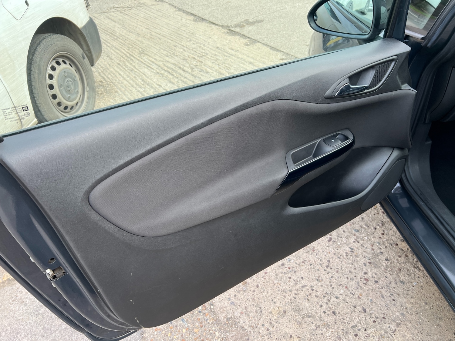 Used Vauxhall Corsa 2015 for sale - 78056073: Photo 13