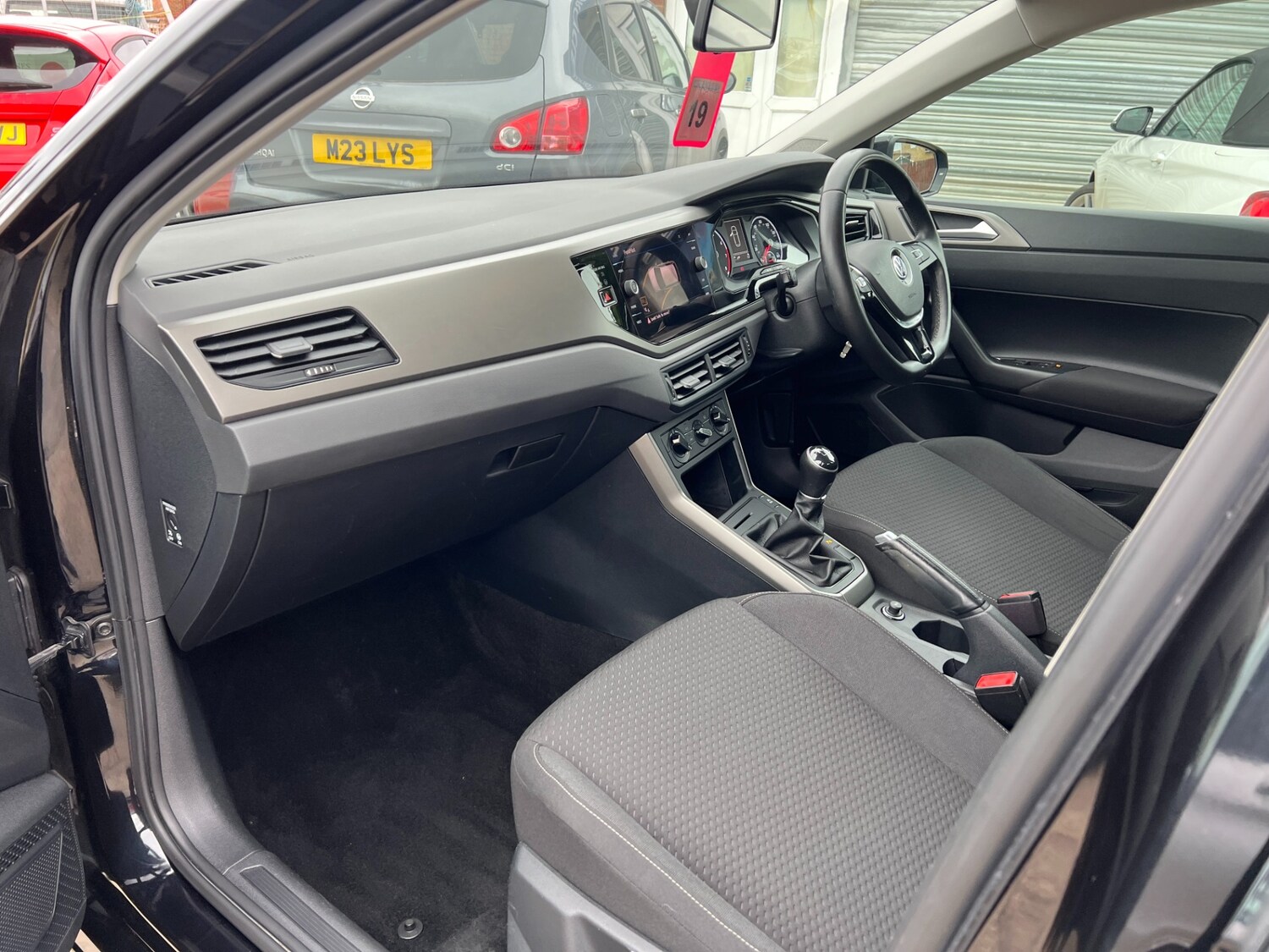 Used Volkswagen Polo 2018 for sale - 77877403: Photo 10