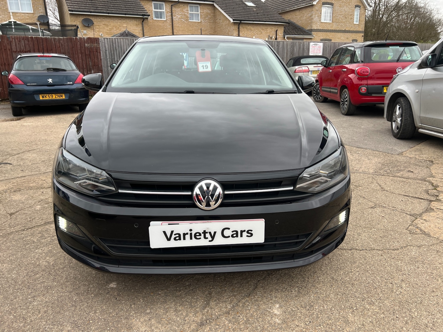 Used Volkswagen Polo 2018 for sale - 77877403: Photo 2