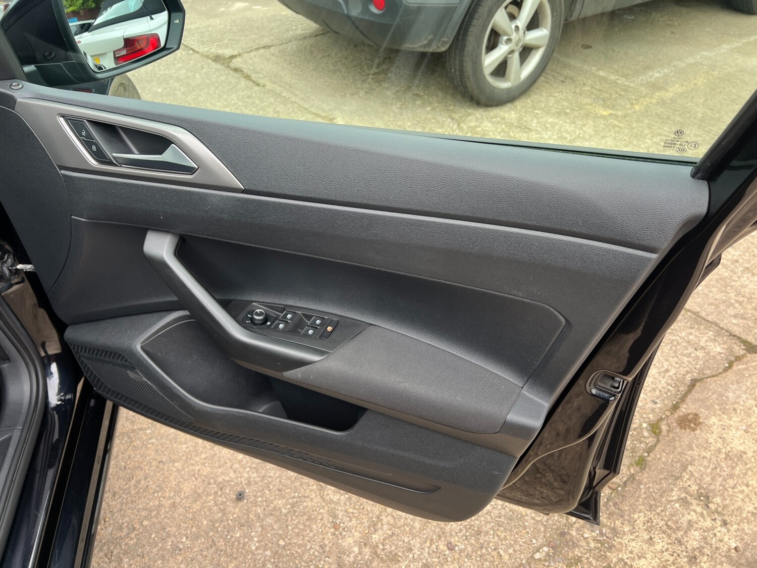 Used Volkswagen Polo 2018 for sale - 77877403: Photo 31