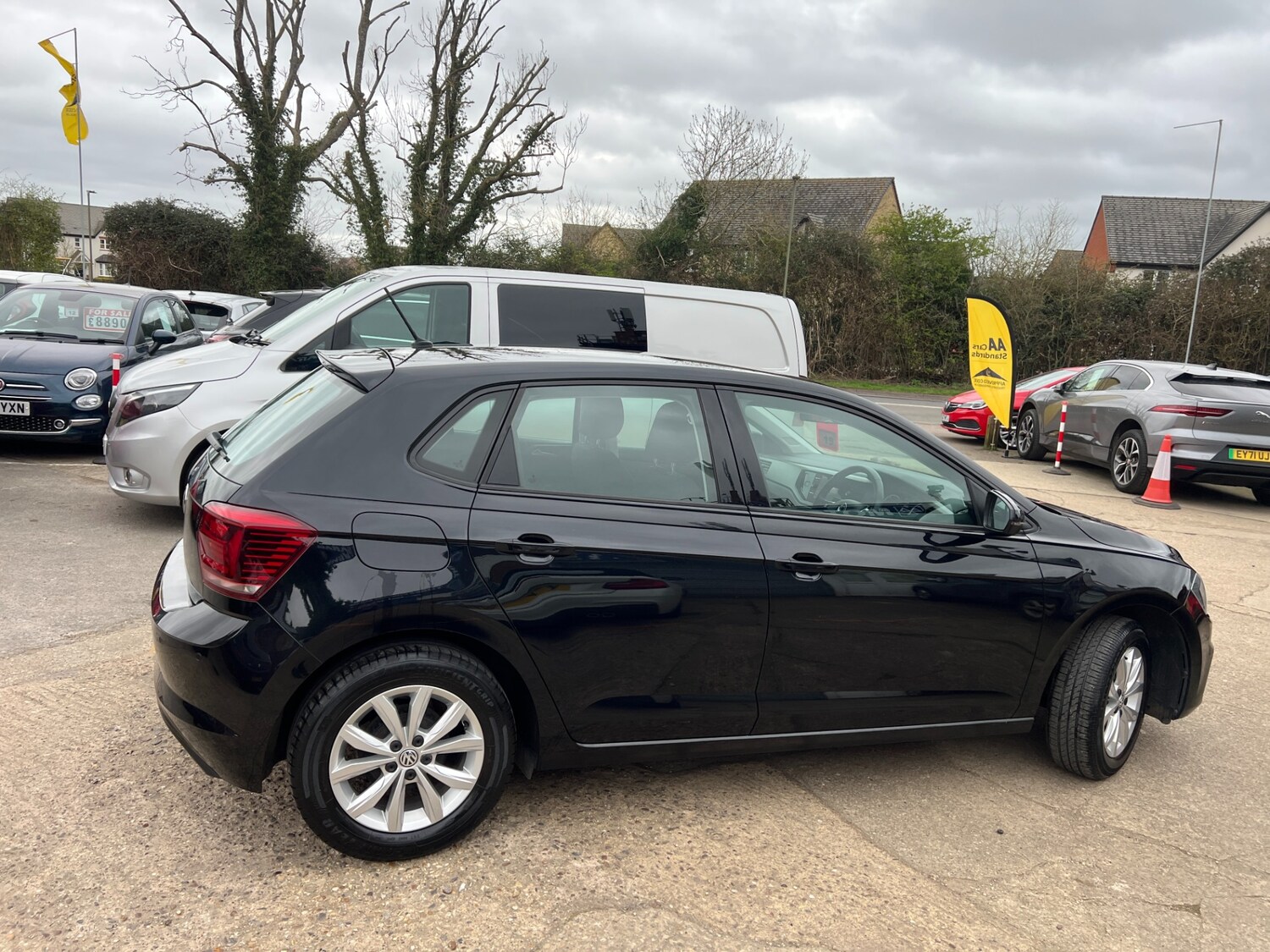 Used Volkswagen Polo 2018 for sale - 77877403: Photo 8