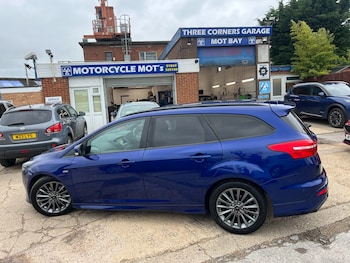 Used Ford Focus 2017 for sale - 78465731: Photo