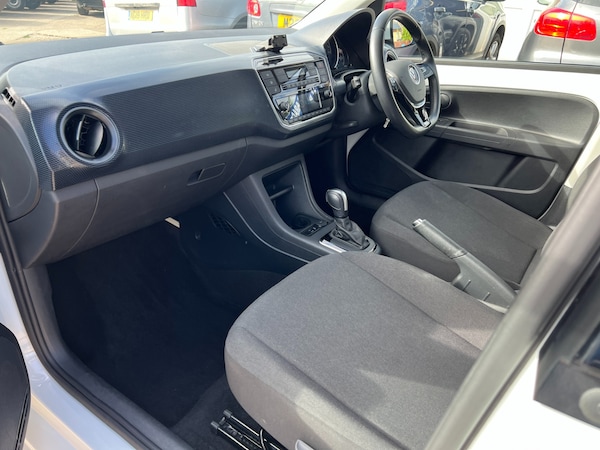 Used Volkswagen up! 2023 for sale - 75639513: Photo 11