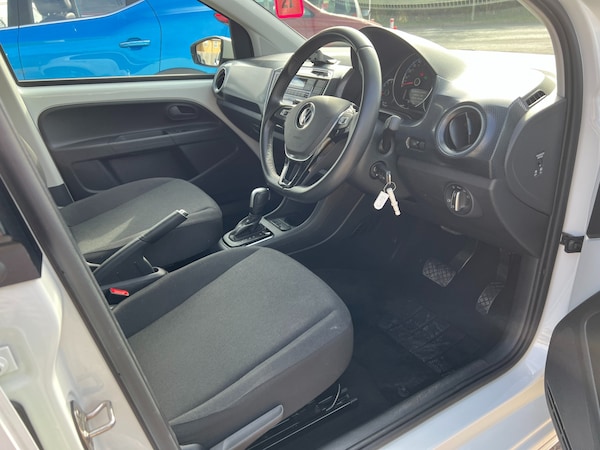 Used Volkswagen up! 2023 for sale - 75639513: Photo 29