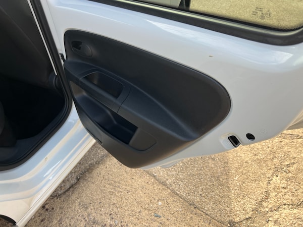 Used Volkswagen up! 2023 for sale - 75639513: Photo 37